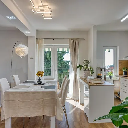 New Axel With Sea View 2025