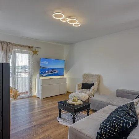 Διαμέρισμα New Axel With Sea View 2025